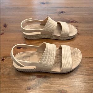 Reef Water Vista Sandals size 8